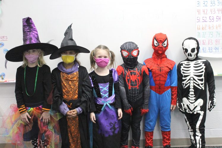 HALLOWEEN AT SLES